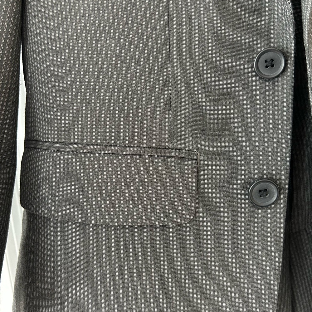 Joseph & Feiss Boys Suit Size 8